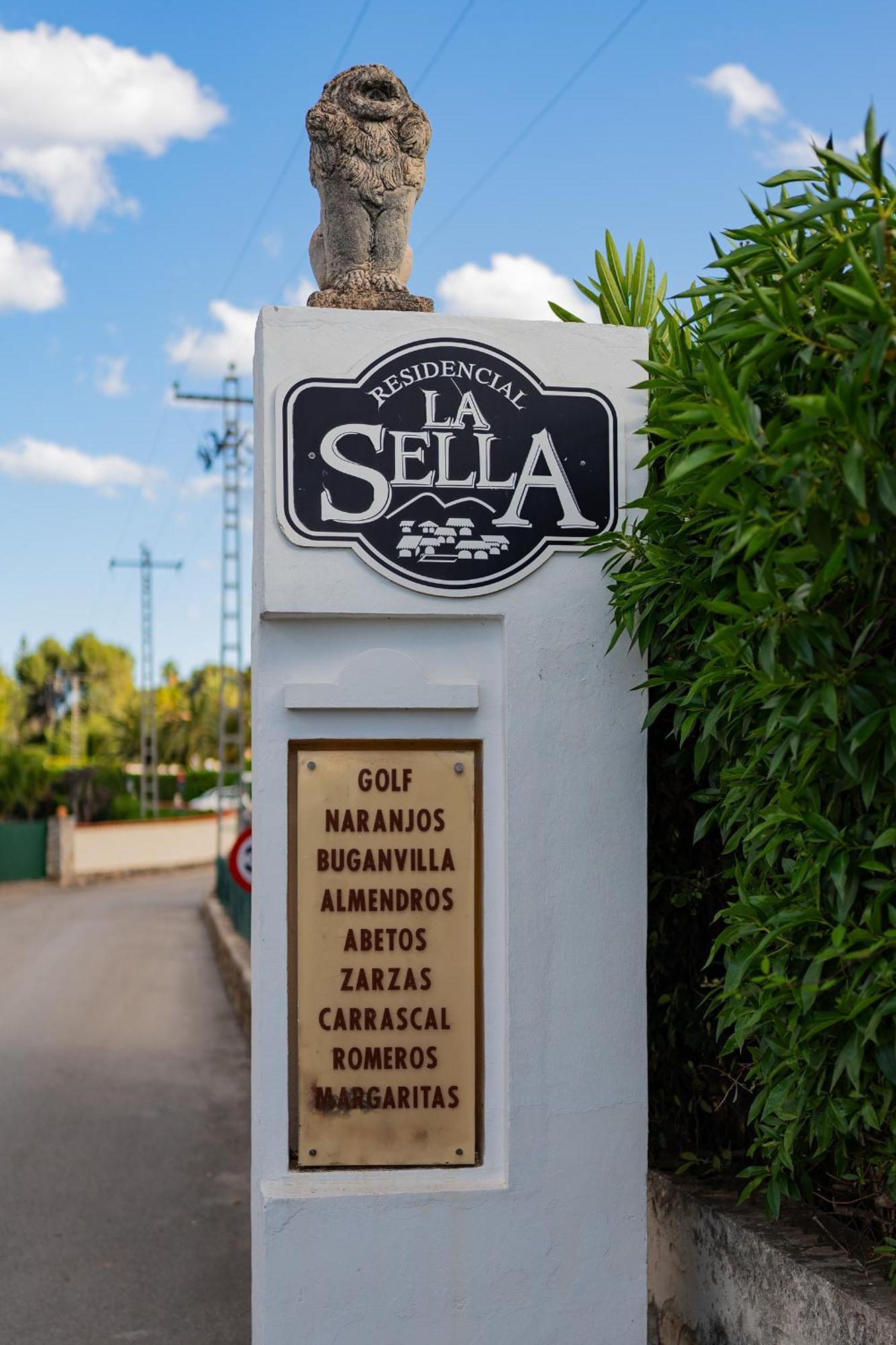 Beach & Mountain Retreat Los Almendros Muntanya la Sella Exterior photo