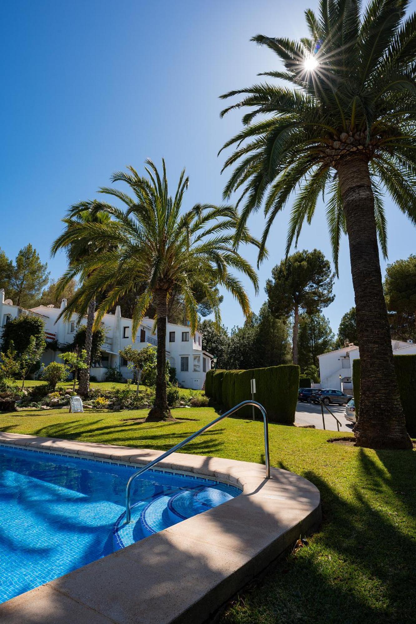 Beach & Mountain Retreat Los Almendros Muntanya la Sella Exterior photo
