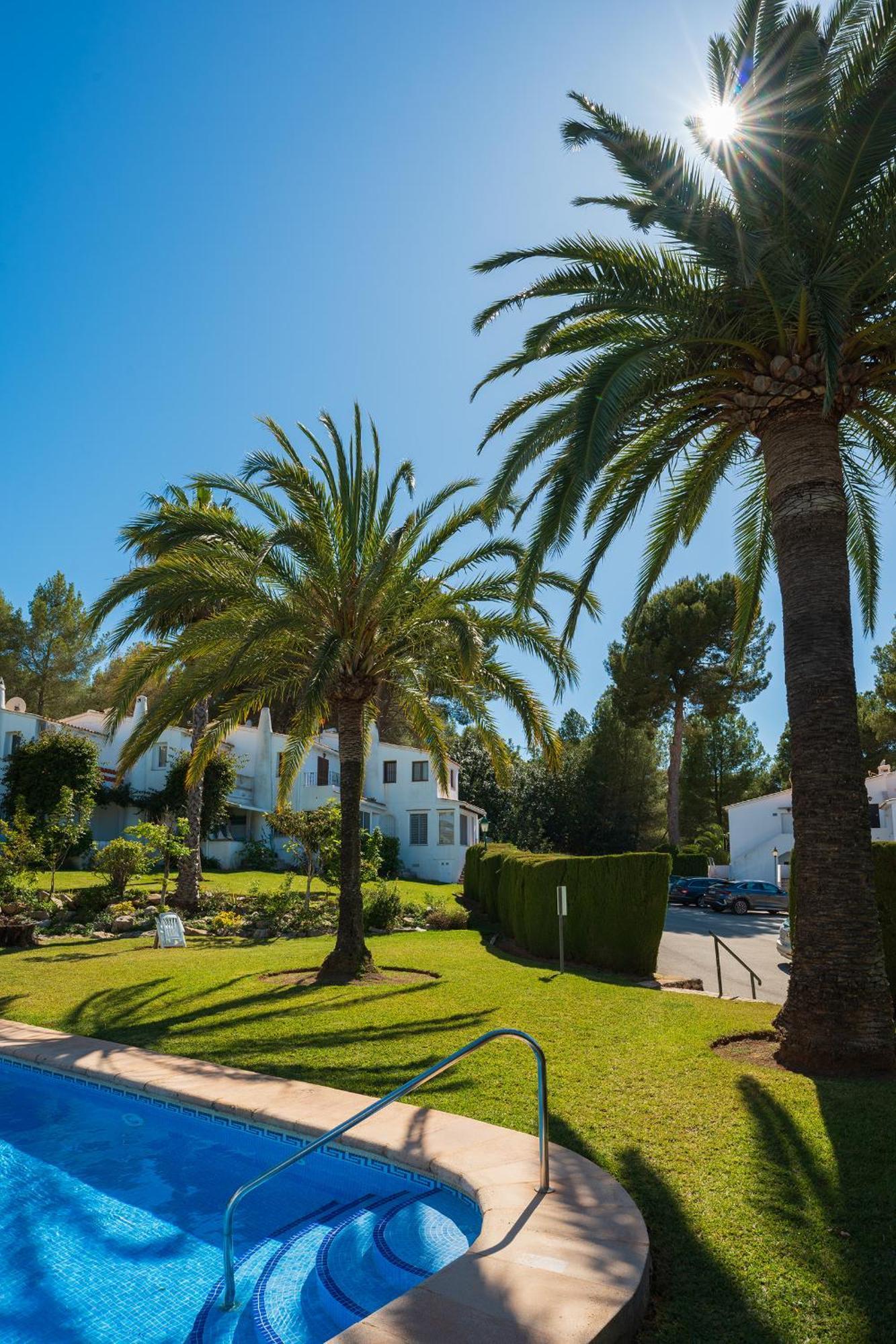 Beach & Mountain Retreat Los Almendros Muntanya la Sella Exterior photo